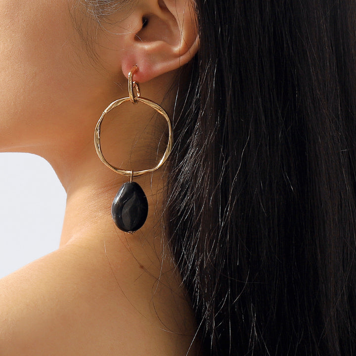 Retro style circle design earrings for women