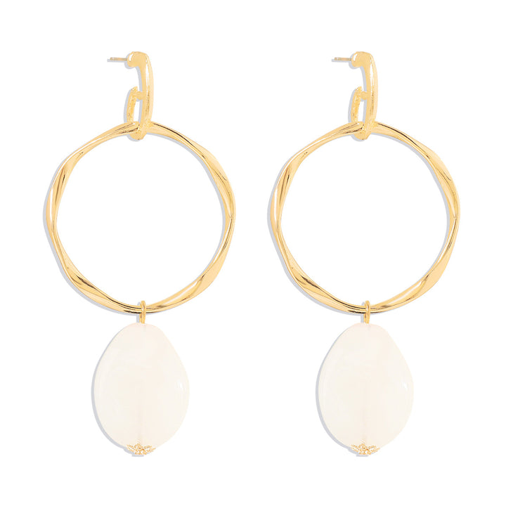 Retro style circle design earrings for women