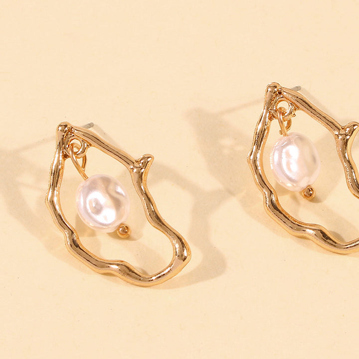 Fashion style niche irregular pearl earrings