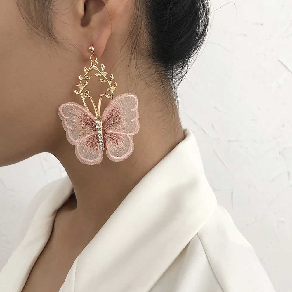 Creative antique style embroidered butterfly earrings, super fairy temperament alloy lace earrings