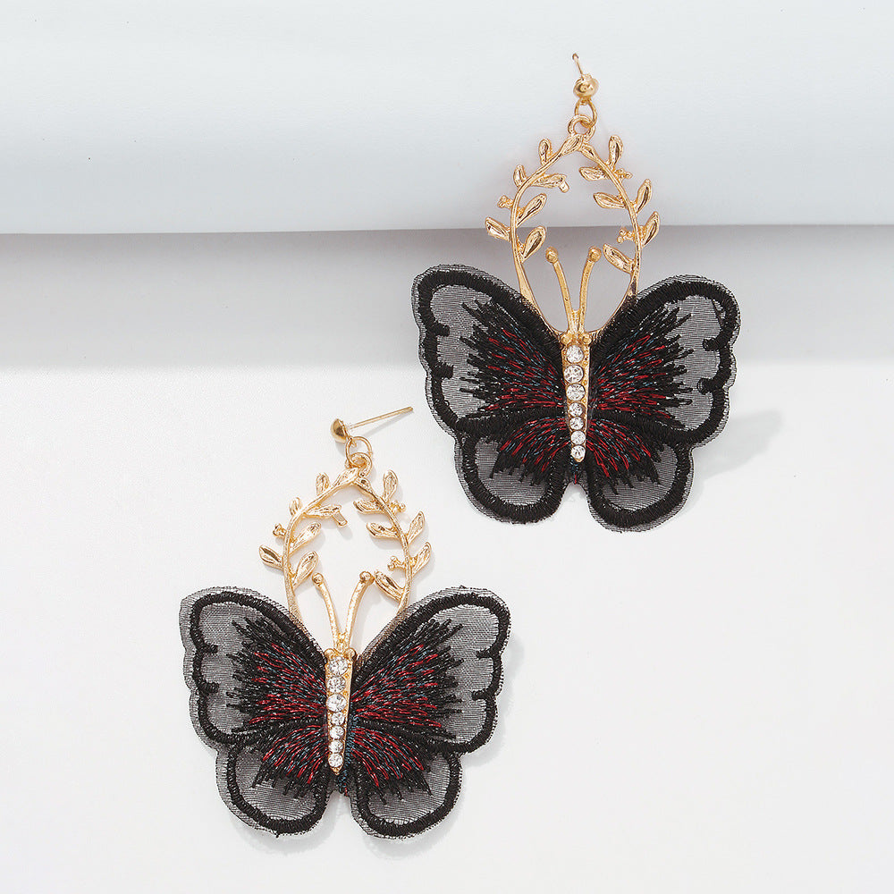 Creative antique style embroidered butterfly earrings, super fairy temperament alloy lace earrings