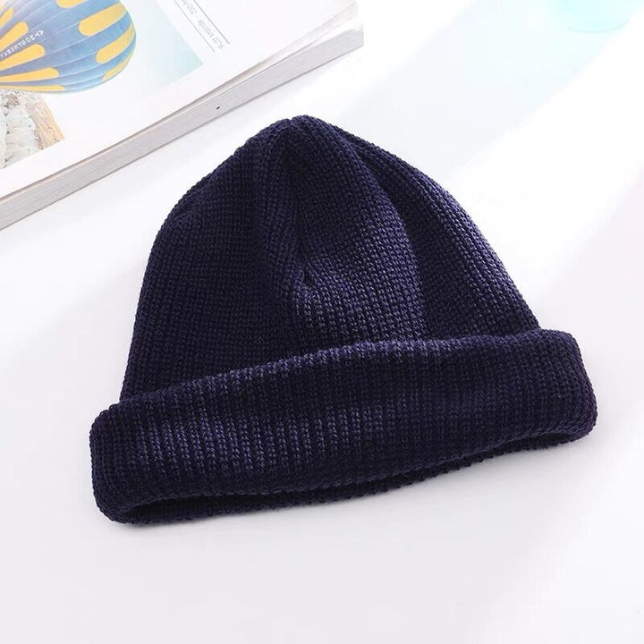 Autumn and winter short knitted hat