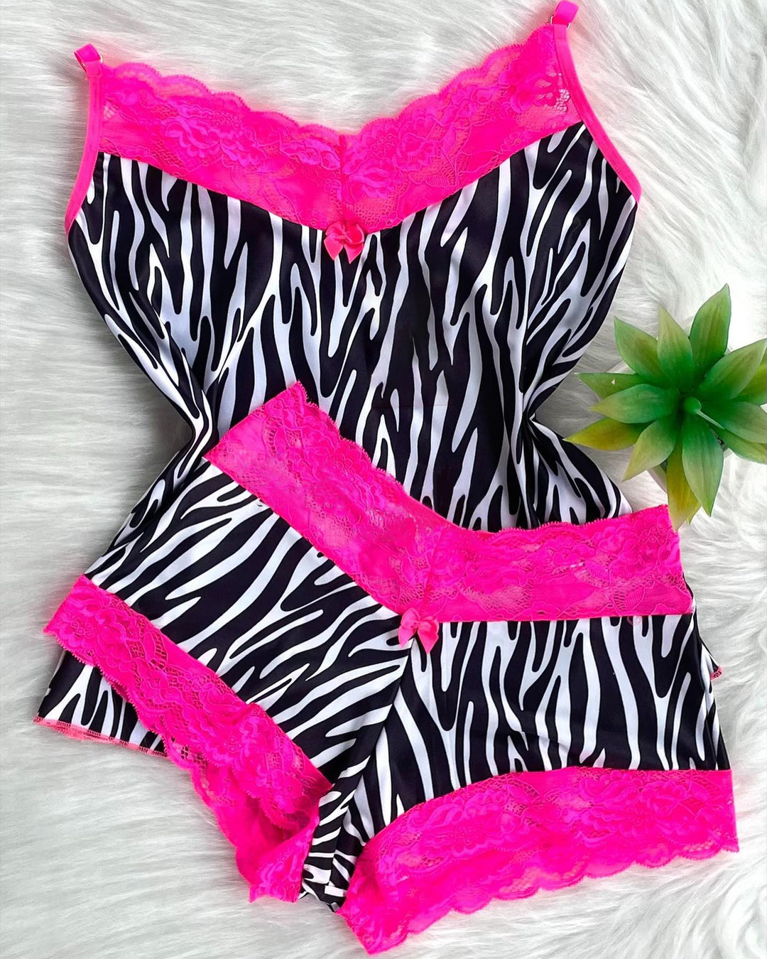 Zebra-print lace pajama set