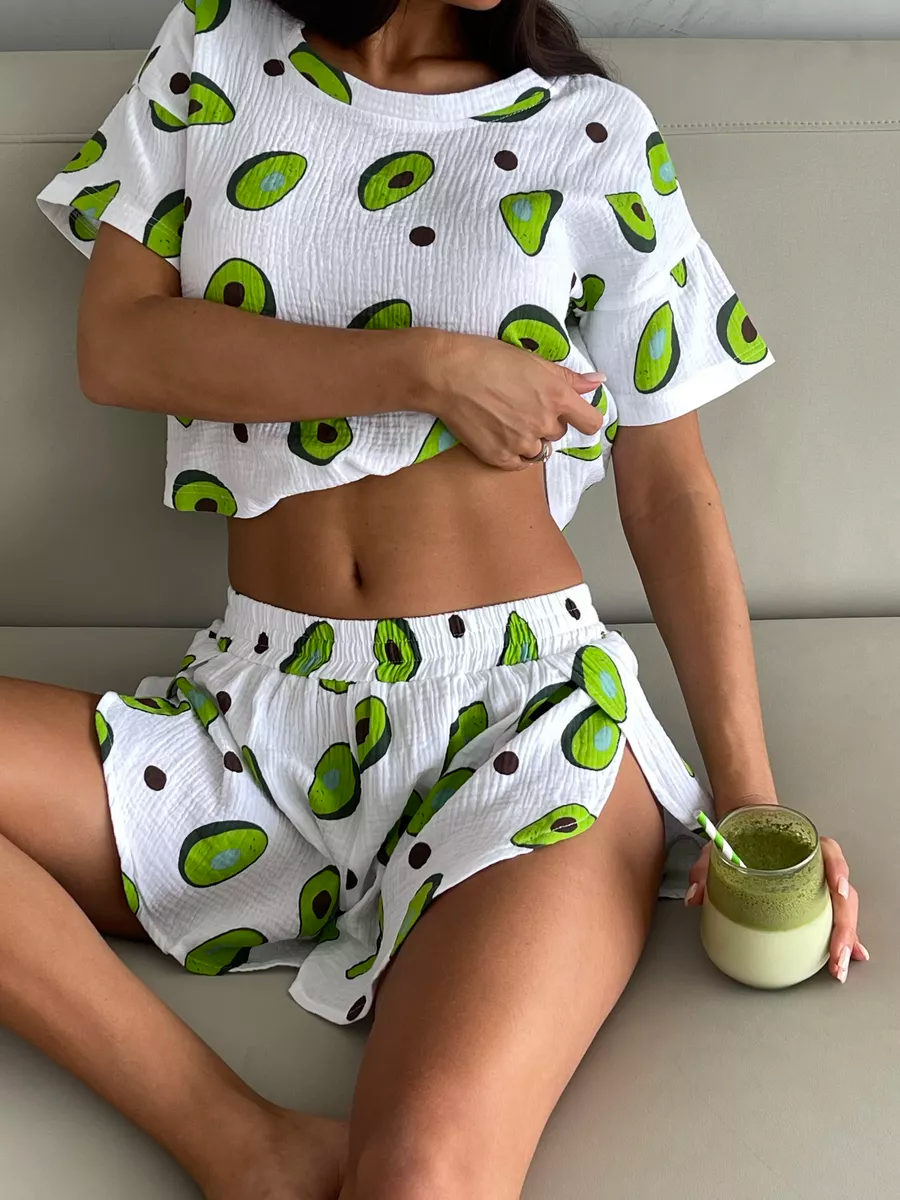 Avocado Print Crew Neck T-Shirt Pajama Set