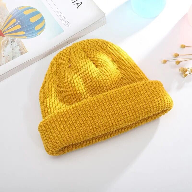 Autumn and winter short knitted hat